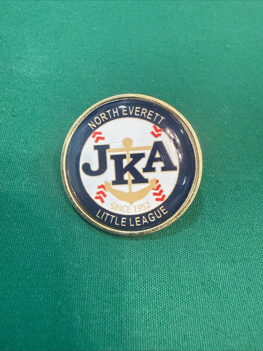 Round Metal And Enamel Pin For North Everett Little League EST. 1952. 76D